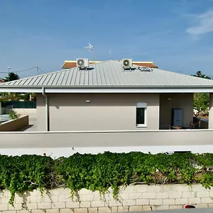 https://villa-carolina-marina-di-ragusa.sicilyhotelsitaly.net